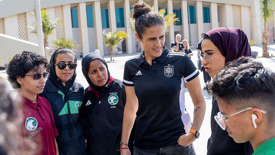 Montse Tomé durante la formación en Arabia - Foto de la RFEF