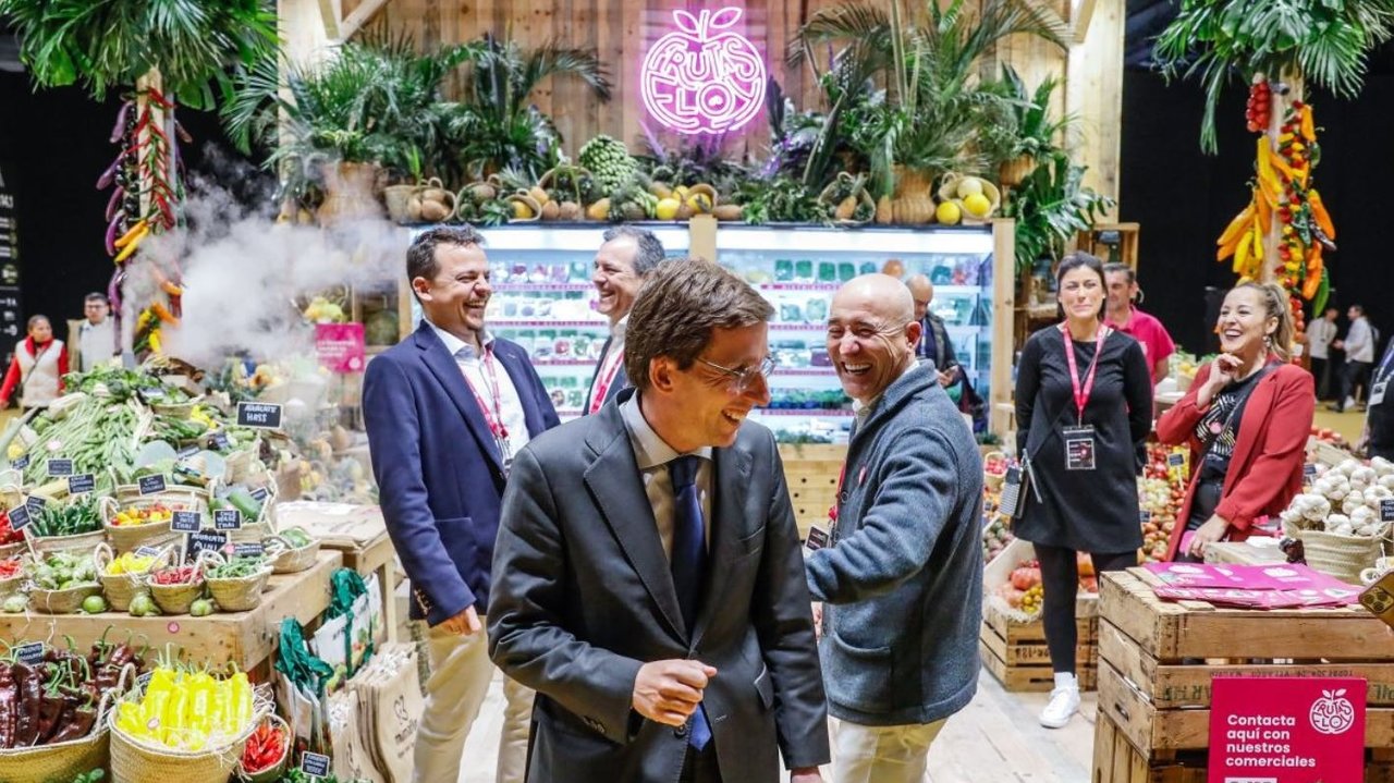 Almeida durante la visita a Madrid Fusión - Foto de Ayuntamiento de Madrid