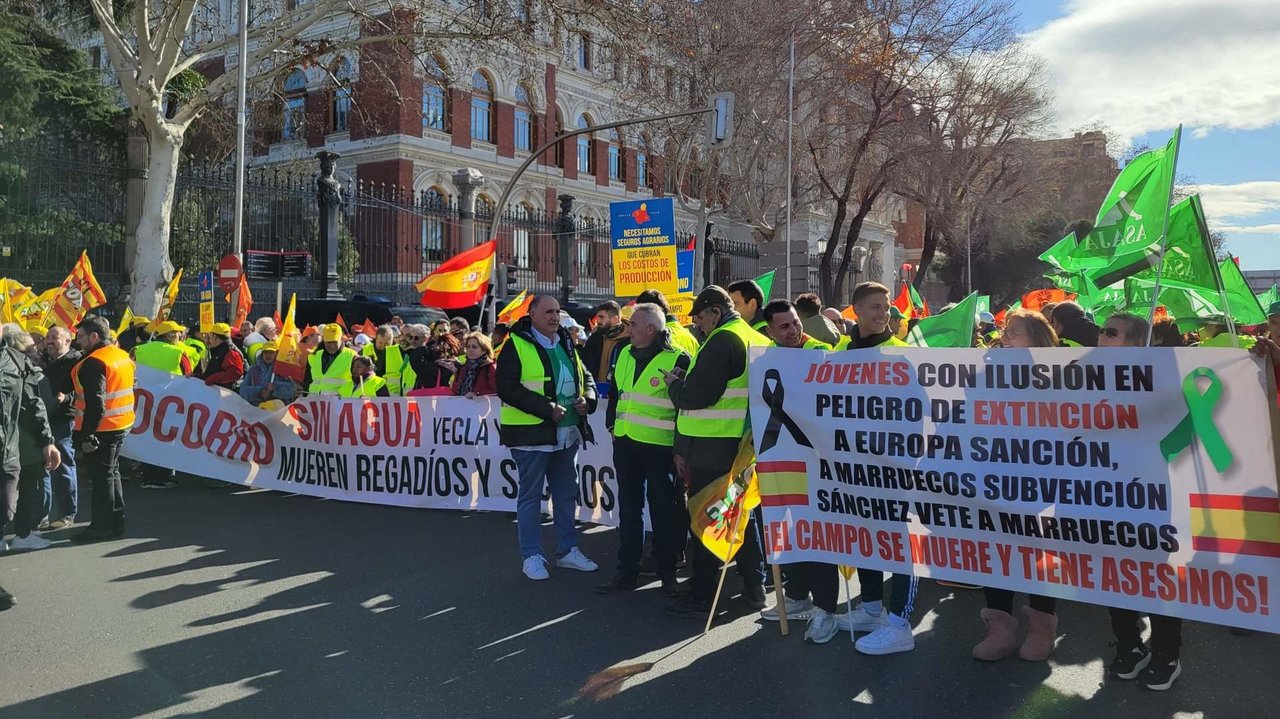 Protesta de agricultores en Madrid - Foto de Servimedia