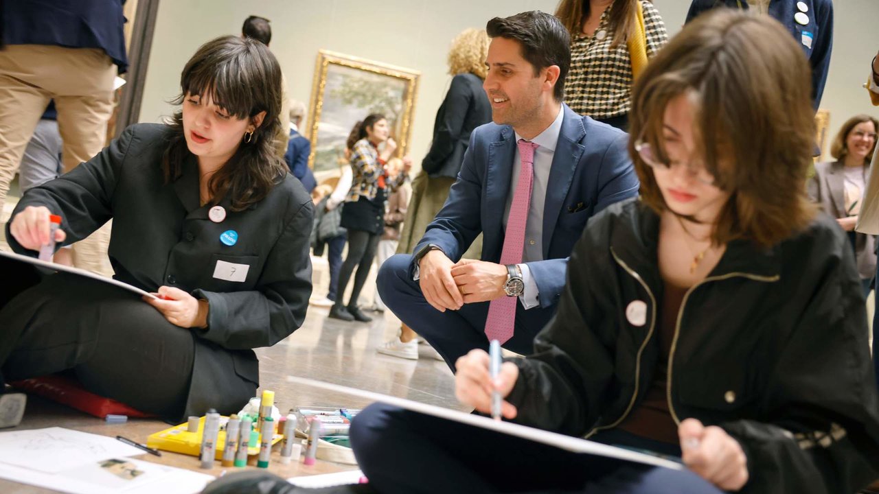 El consejero de Educación, Ciencia y Universidades, Emilio Viciana en la IV   Olimpiada de Dibujo Artístico - Comunidad de Madrid 
Foto: D.Sinova