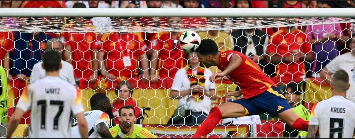 Mikel Merino marcando el segundo gol de España a Alemania - Foto de RTVE