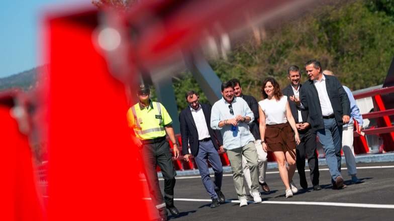 Díaz Ayuso en la inauguración de los tres puentes de Aldea del Fresno - Comunidad de Madrid