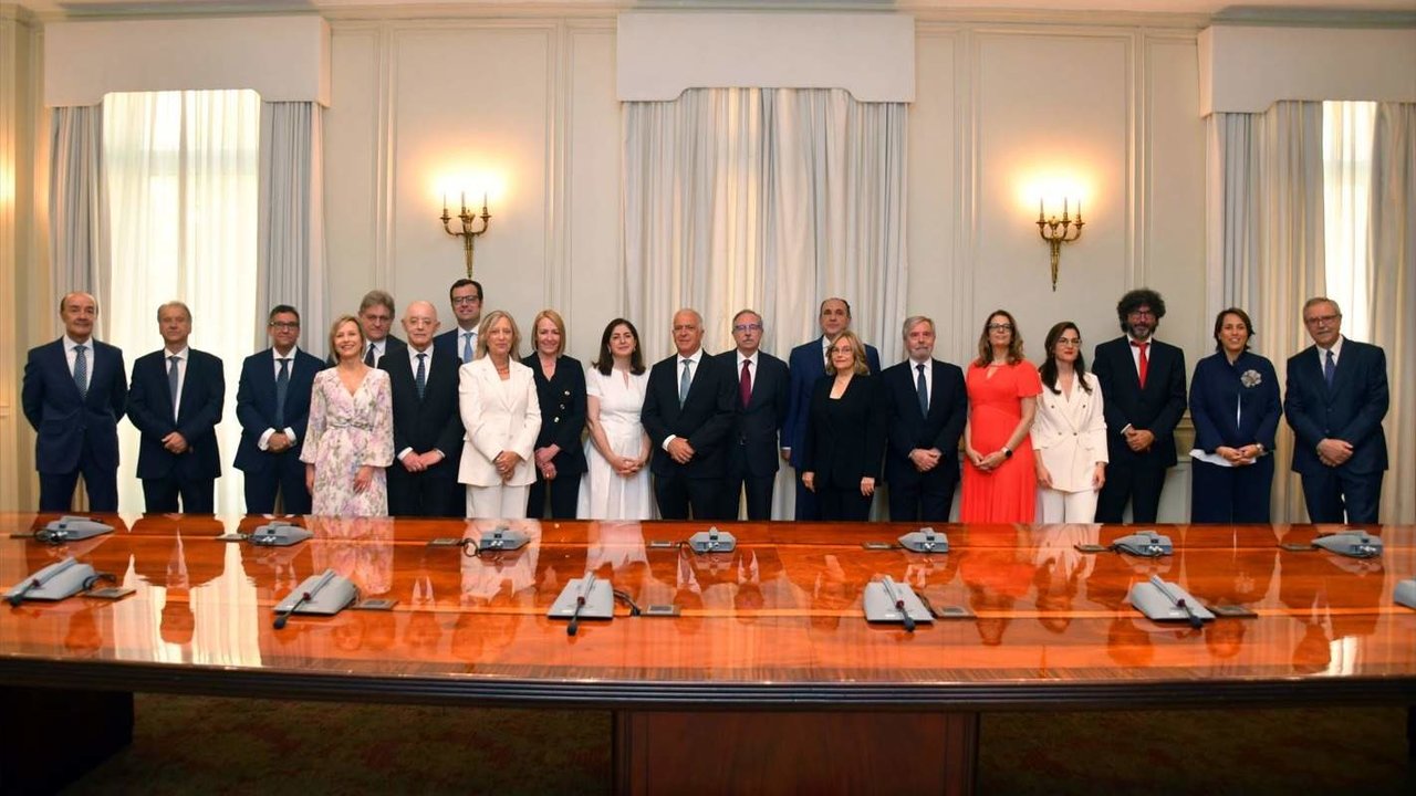 Los 20 nuevos vocales en la sesión constitutiva del Consejo General del Poder Judicial en su octavo mandato - Foto del CGPJ