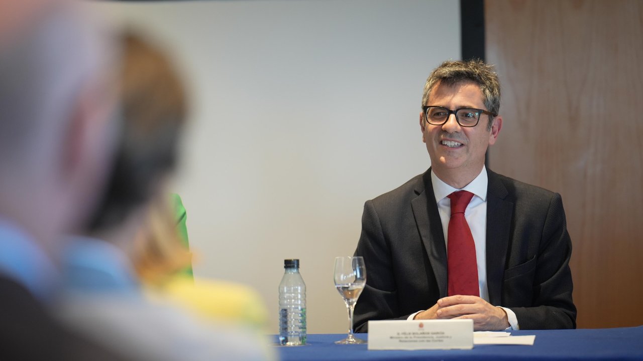 El ministro Bolaños, en una reunión con magistrados - Foto del Ministerio de Justicia