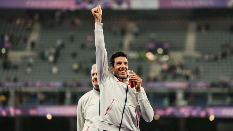 Joan Munar, con su medalla de bronce en salto de longitud - Foto de CPE