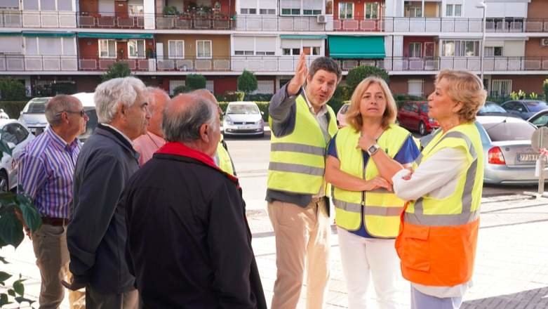 Inma Sanz (centro), durante el acto de este viernes - Foto de Ayuntamiento de Madrid