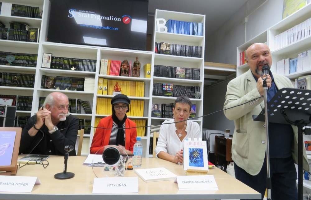 José María Triper; Paty Liñán; Carmen 
Salamanca y Basilio Rodríguez Cañada, de pie - José Belló