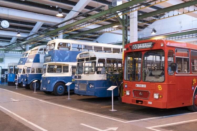 Autobuses de la colección de la EMT | Foto de Ayuntamiento de Madrid