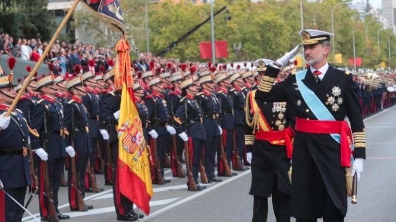 Felipe VI durante el desfile del 12-O en imagen de archivo - Foto del Ministerio de Defensa