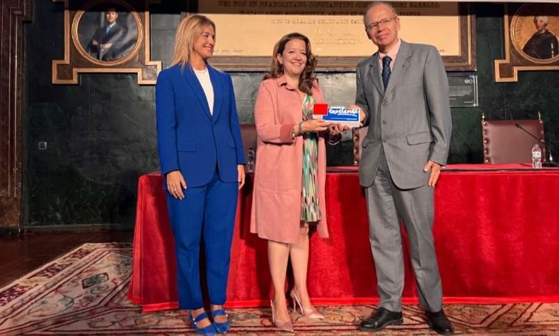 Matute en la entrega del sello Madrid Excelente al Ilustre Colegio de Médicos madrileño - Foto Comunidad de Madrid