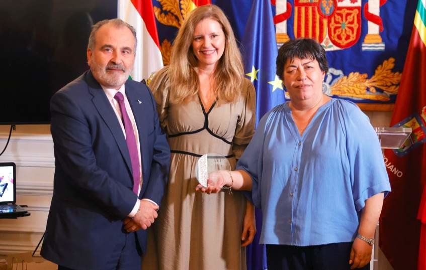 Dávila, reconocida por su compromiso y sensibilidad con la discapacidad - Foto Comunidad de Madrid