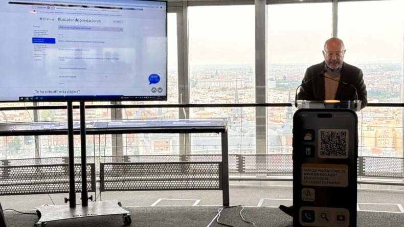 José Fernández, durante la presentación de la guía - Foto  Ayuntamiento de Madrid