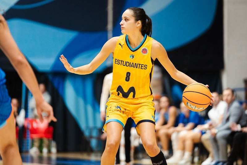 Ángela Salvadores - Movistar Estudiantes